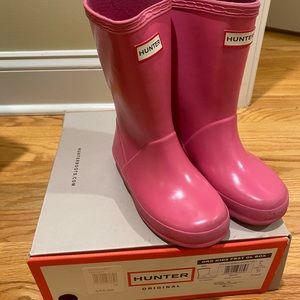 Kids hunter rain boots excellent condition